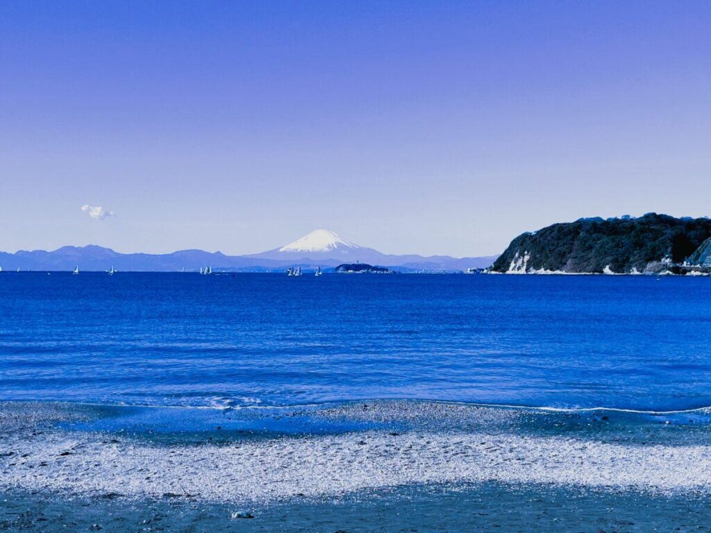 逗子海岸から見た富士山
